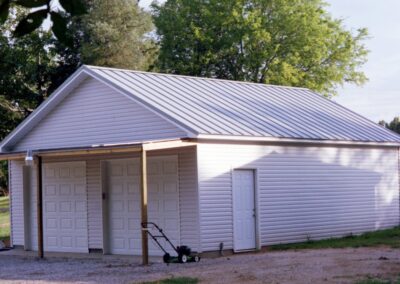 Multi-door garage built by MasterCraft Construction